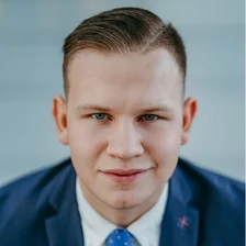 Paul Gebauer, Geschäftsführer und Versicherungsmakler